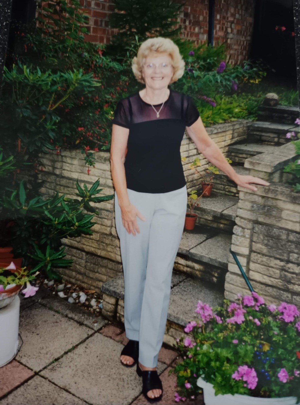 Nesta Chapman (Mum)